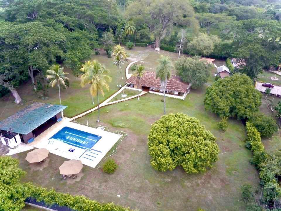 Hermosa La Rochela, * Santa Fe de Antioquia