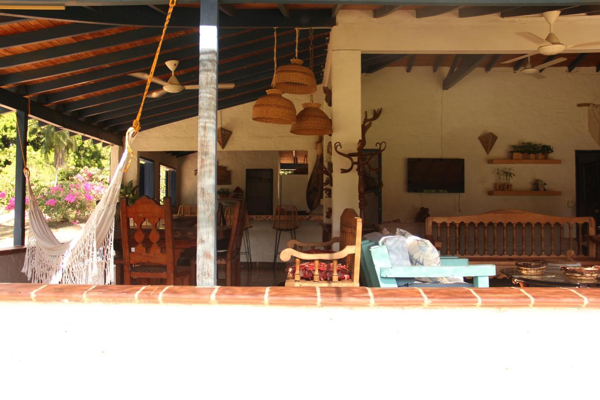 Hermosa La Rochela, Holiday home